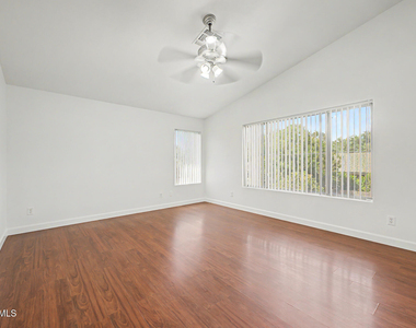 3358 E Park Avenue - Photo Thumbnail 22