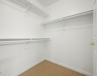 3358 E Park Avenue - Photo Thumbnail 27