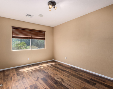 28030 N 23rd Drive - Photo Thumbnail 18