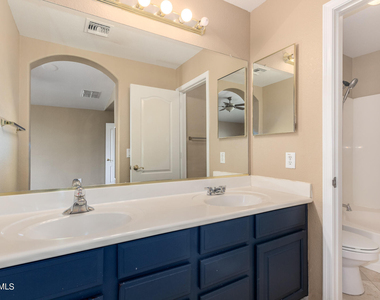 28030 N 23rd Drive - Photo Thumbnail 17