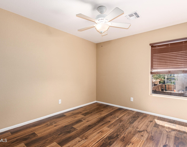 28030 N 23rd Drive - Photo Thumbnail 20