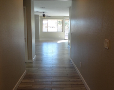 10331 W Carlota Lane - Photo Thumbnail 10