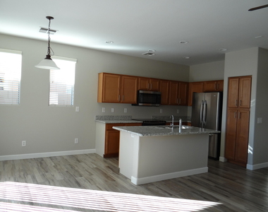 10331 W Carlota Lane - Photo Thumbnail 12