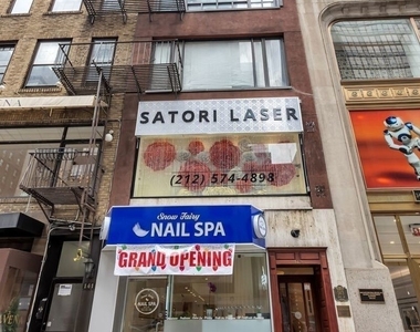 East 57th Street - Photo Thumbnail 9