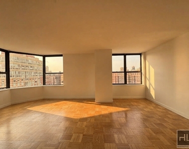 West 87th Street - Photo Thumbnail 2