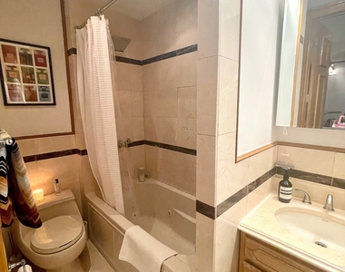 West 58th Street - Photo Thumbnail 3