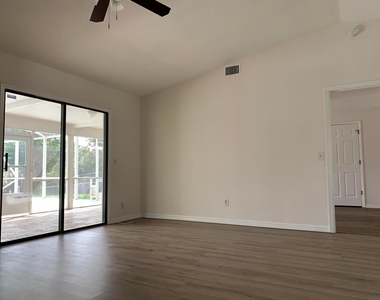 1880 Sw Bradway Lane - Photo Thumbnail 4
