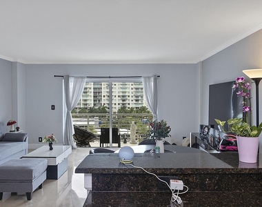 2900 Ne 30th Street - Photo Thumbnail 17