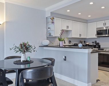 2900 Ne 30th Street - Photo Thumbnail 7