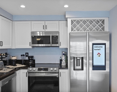 2900 Ne 30th Street - Photo Thumbnail 2