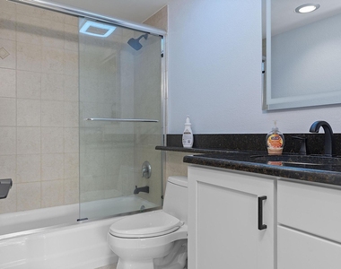 2900 Ne 30th Street - Photo Thumbnail 25