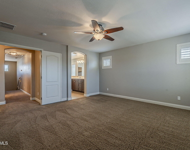 3476 E Orchid Lane - Photo Thumbnail 24