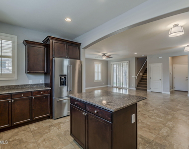 3476 E Orchid Lane - Photo Thumbnail 12