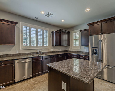 3476 E Orchid Lane - Photo Thumbnail 9