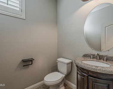 3476 E Orchid Lane - Photo Thumbnail 16