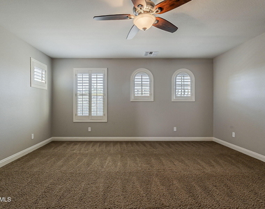 3476 E Orchid Lane - Photo Thumbnail 27