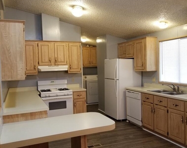 11275 N 99th Avenue - Photo Thumbnail 2
