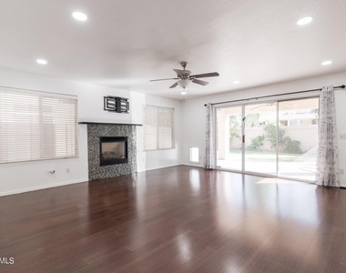 1681 W Musket Way - Photo Thumbnail 10