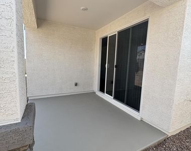 17790 W Turquoise Avenue - Photo Thumbnail 25