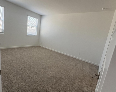17790 W Turquoise Avenue - Photo Thumbnail 19