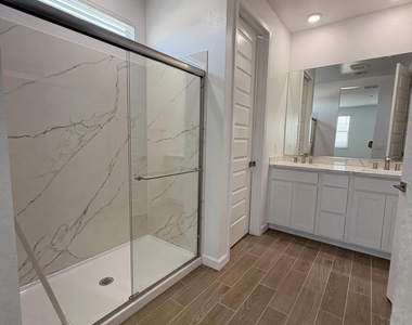17790 W Turquoise Avenue - Photo Thumbnail 21