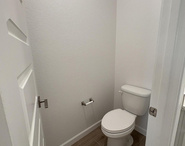 17790 W Turquoise Avenue - Photo Thumbnail 23