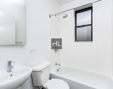 West 91st Street - Photo Thumbnail 1