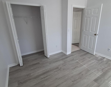 2697 Sw Altamira Avenue - Photo Thumbnail 28