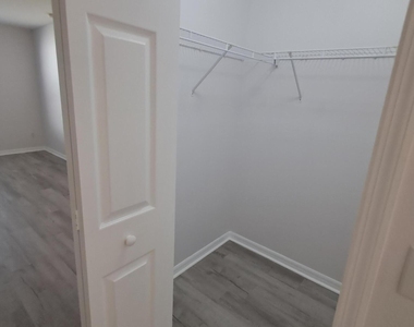 2697 Sw Altamira Avenue - Photo Thumbnail 16