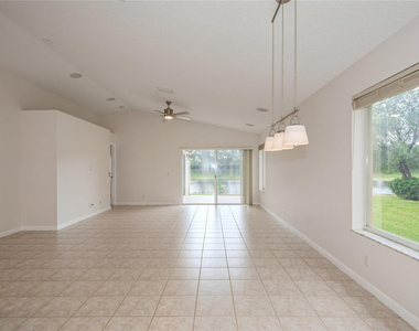 4367 Dogwood Circle - Photo Thumbnail 4