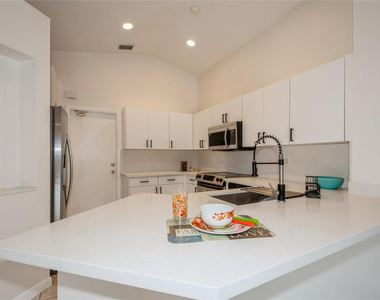 4367 Dogwood Circle - Photo Thumbnail 8