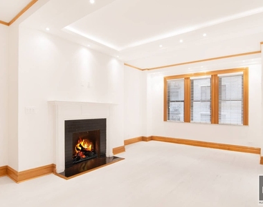 West 58 Street - Photo Thumbnail 1