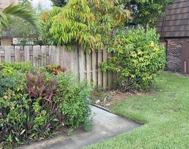 1600 Forest Lakes Circle - Photo Thumbnail 26