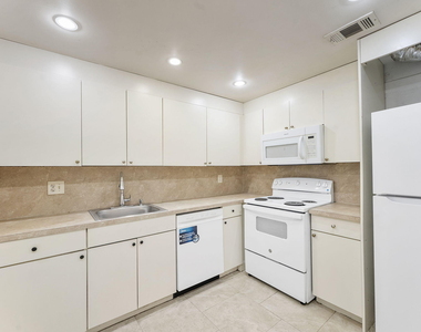 632 Nw 13th Street - Photo Thumbnail 7