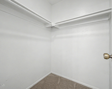 930 N Mesa Drive - Photo Thumbnail 19