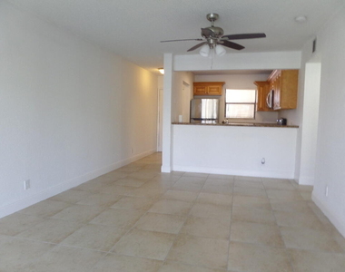 1523 Lake Crystal Drive - Photo Thumbnail 3