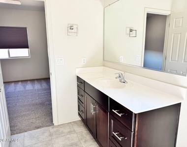 18091 N Presley Lane - Photo Thumbnail 14