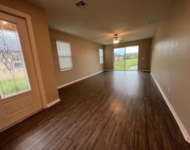 5208 Jovial Court - Photo Thumbnail 10