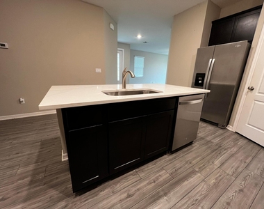 5208 Jovial Court - Photo Thumbnail 12
