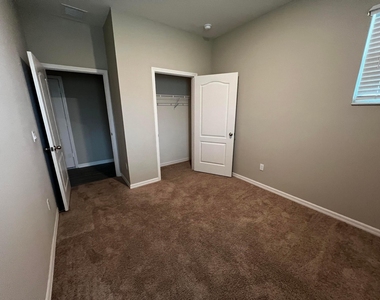 5208 Jovial Court - Photo Thumbnail 25