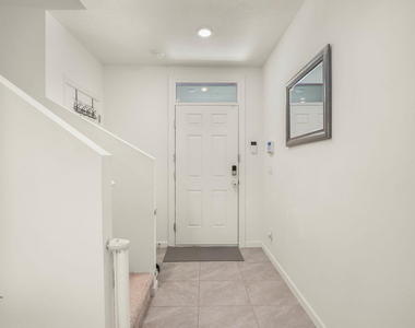 10764 Sw Vasari Way - Photo Thumbnail 3