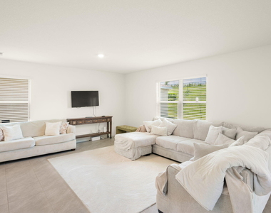 10764 Sw Vasari Way - Photo Thumbnail 7