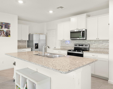 10764 Sw Vasari Way - Photo Thumbnail 5