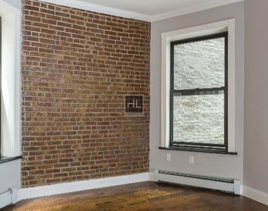 West 103rd Street - Photo Thumbnail 7