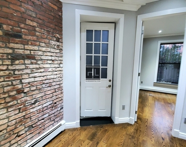 West 103rd Street - Photo Thumbnail 5