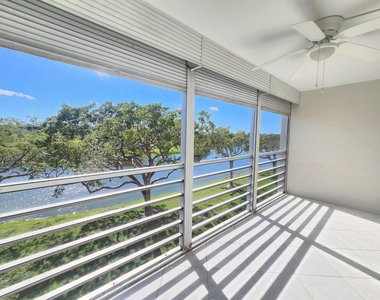 3025 Newcastle B - Photo Thumbnail 2