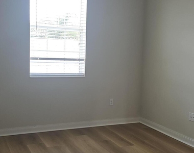 1173 Islamorada Drive - Photo Thumbnail 9