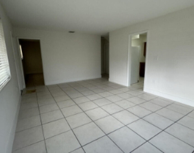 842 S 63rd Avenue - Photo Thumbnail 15