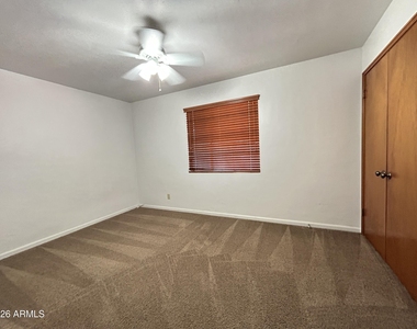 3122 E Montecito Avenue - Photo Thumbnail 19