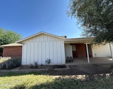 3122 E Montecito Avenue - Photo Thumbnail 25